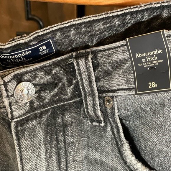 abercrombie and fitch denim skirt - Picture 3 of 4